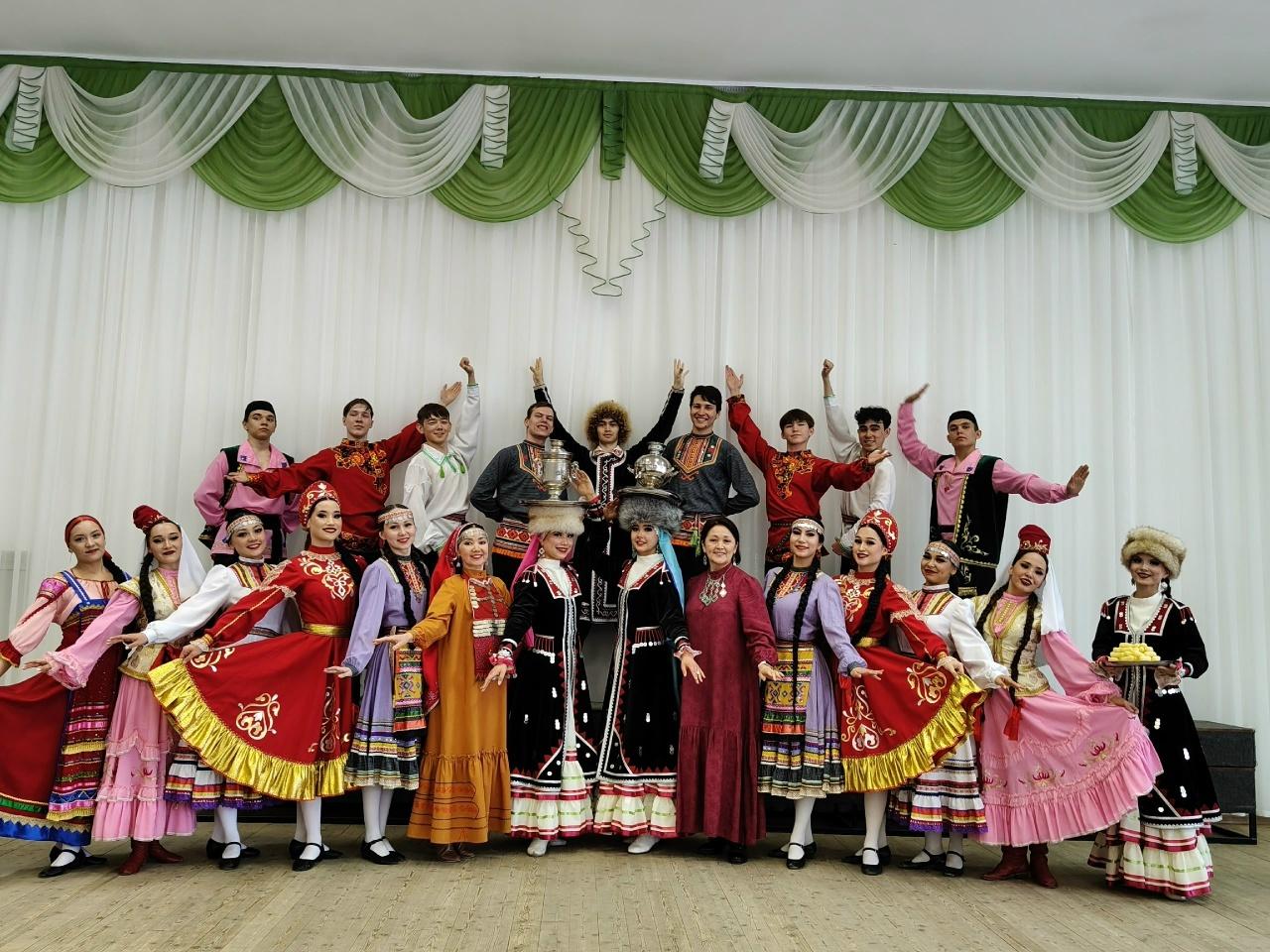 Концерт-лекция «От Волги и до Урала»
