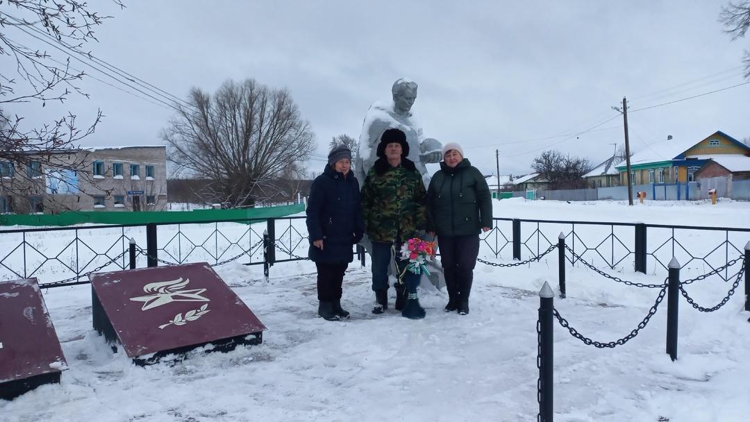 Тематический час «Помнит мир спасенный»