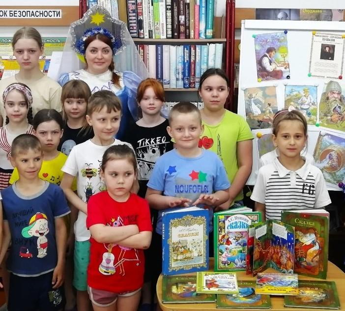 Конкурс знатоков сказок «И сказок пушкинских страницы…»