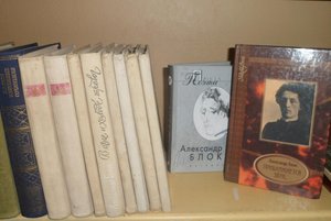 Книжная выставка «Я обязательно вернусь»