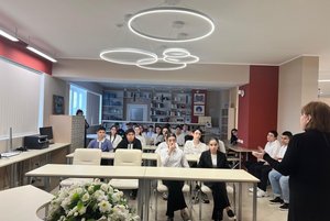 Увлекательное путешествие «В мир новогодней игрушки»