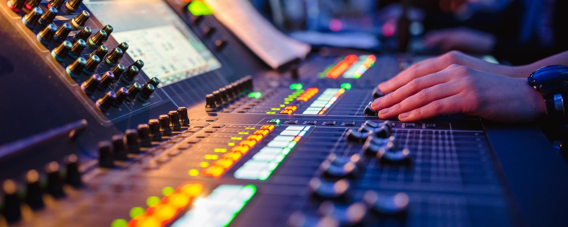 Программа «Звукорежиссура: магия за кулисами»