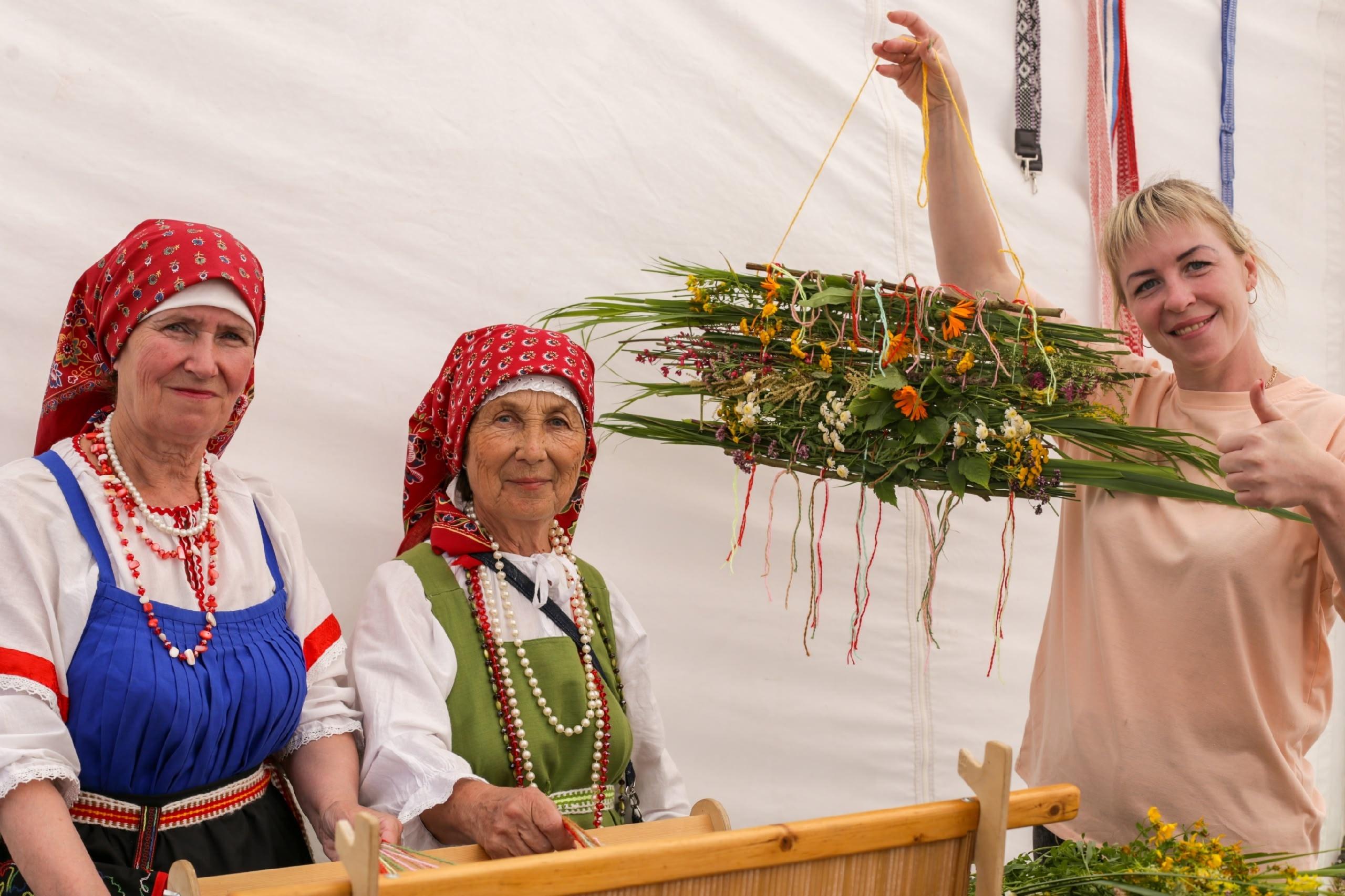 Мастер-класс «Гобелен из трав»