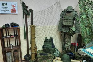 Выставка «Zащитники Отечества»