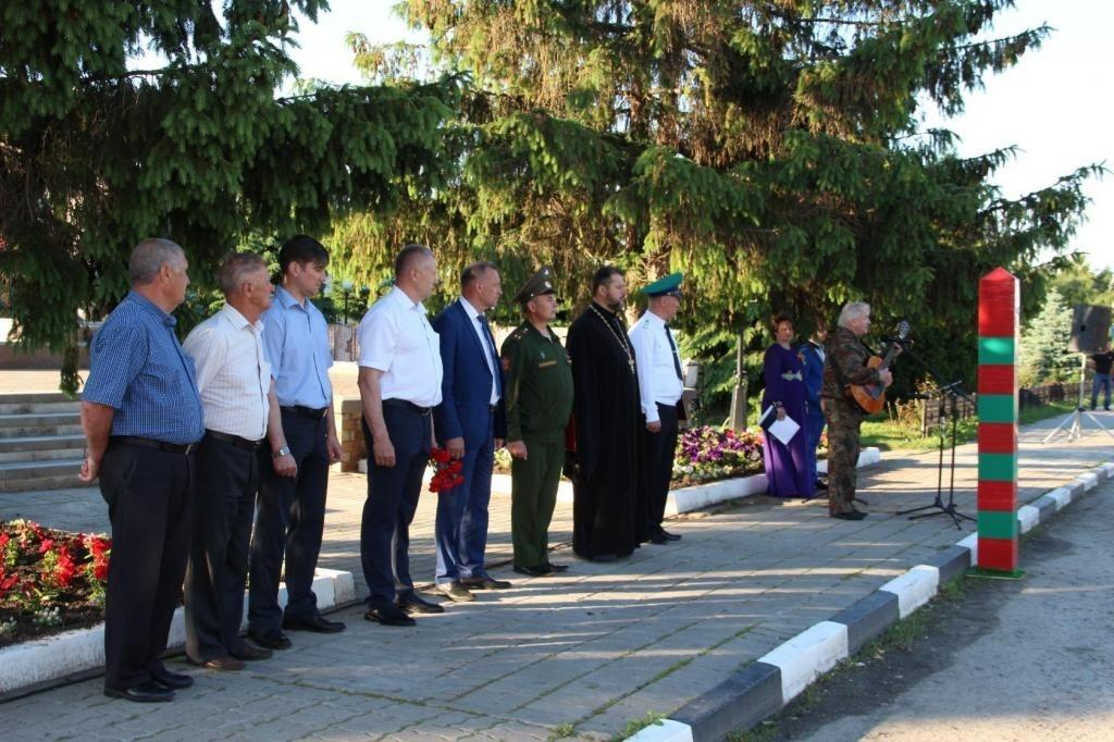 Торжественная программа «На защите рубежей»
