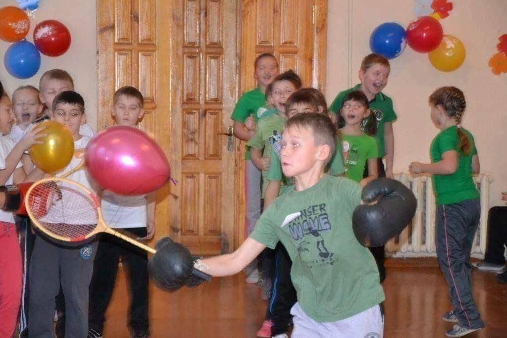 Развлекательная программа «Не просто жить,а быть здоровым»