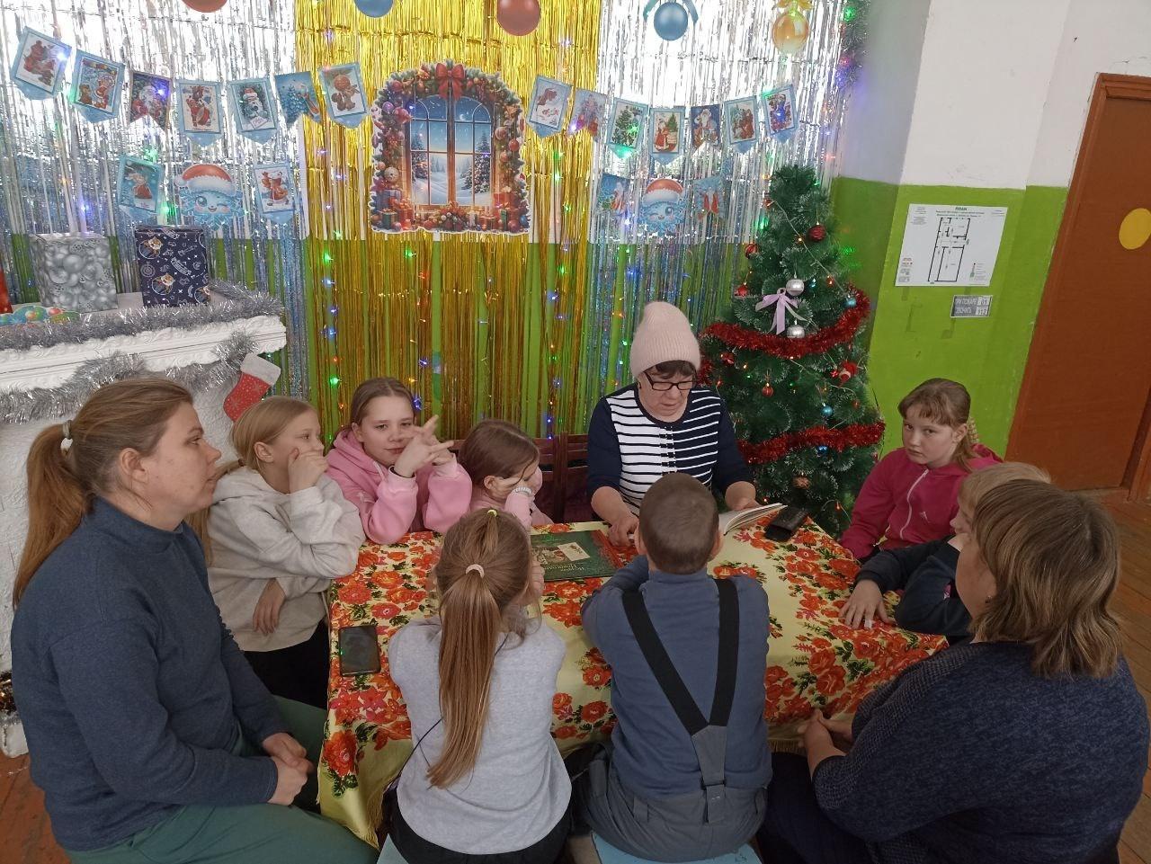 Новогодняя акция «Елка с загадками»