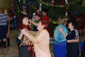 Вечер отдыха тем кому за 40 «Новогоднии чудеса»