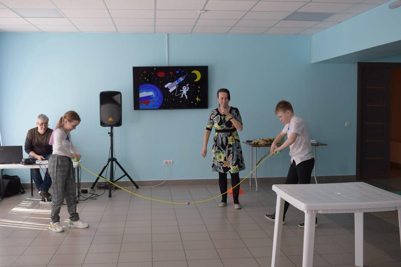 Развлекательная программа «Космическое путешествие», посвященное Дню космонавтики