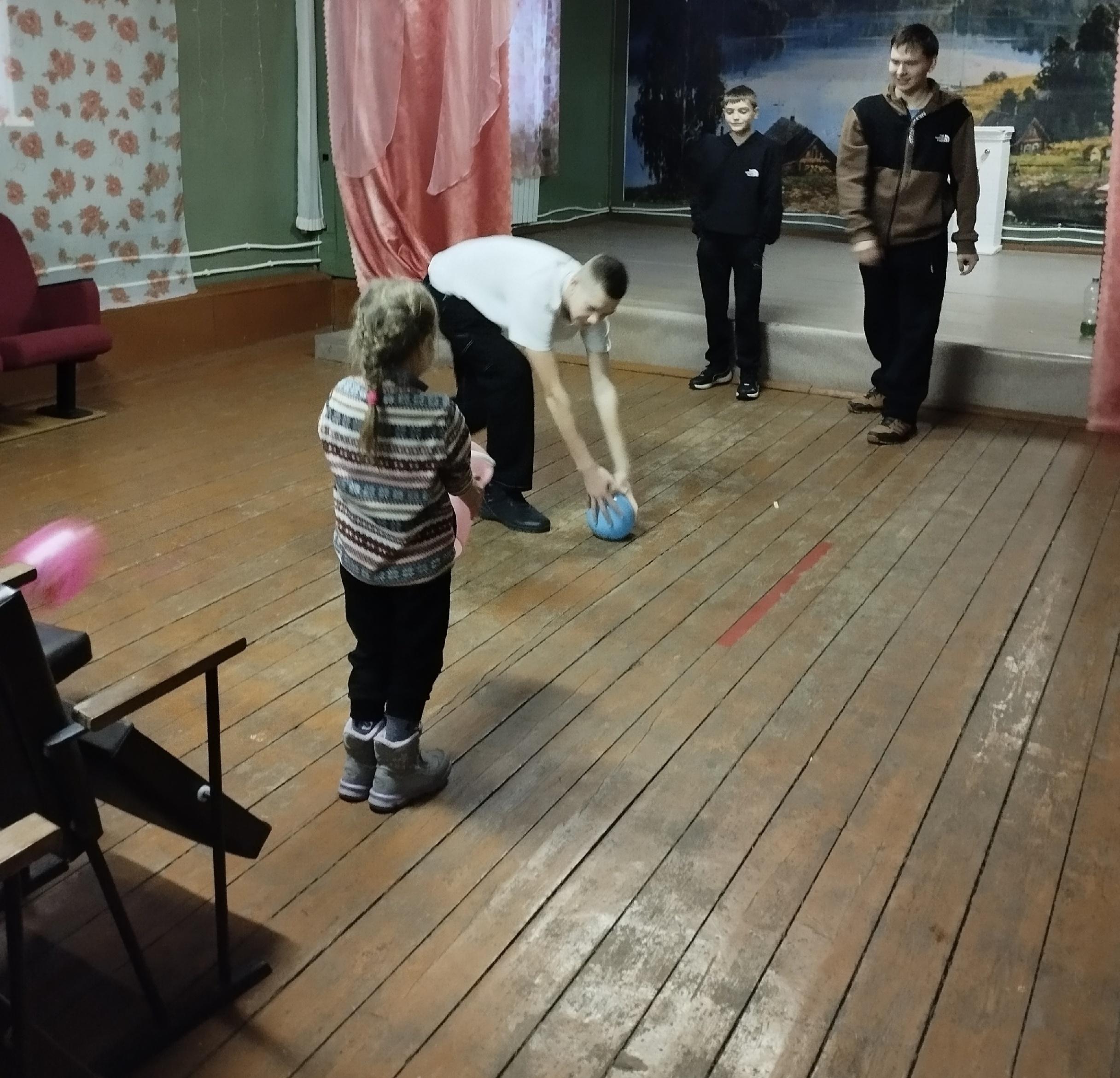 Игровая программа «Новогодние забавы»