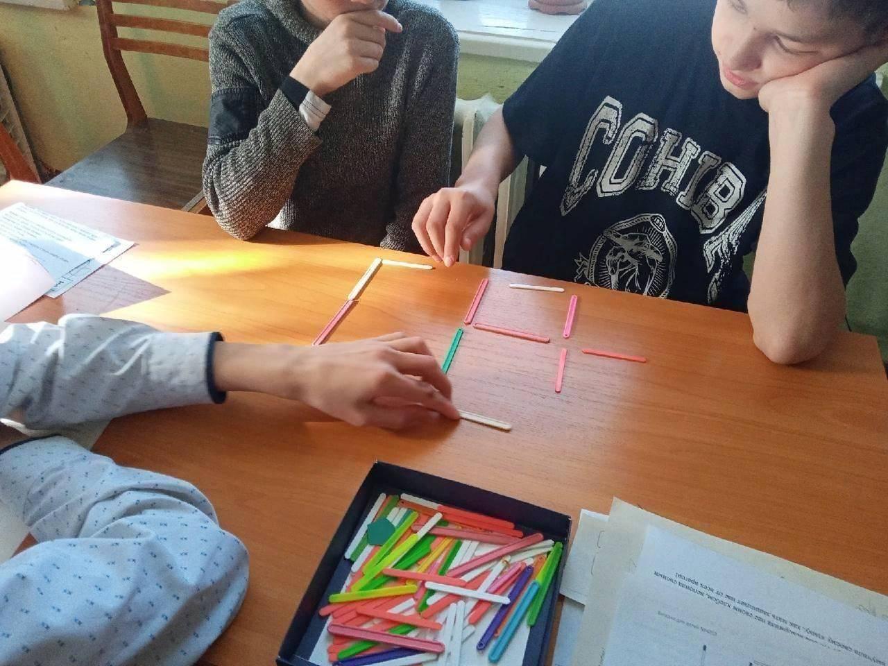 Интеллектуальная игра «Калейдоскоп головоломок»