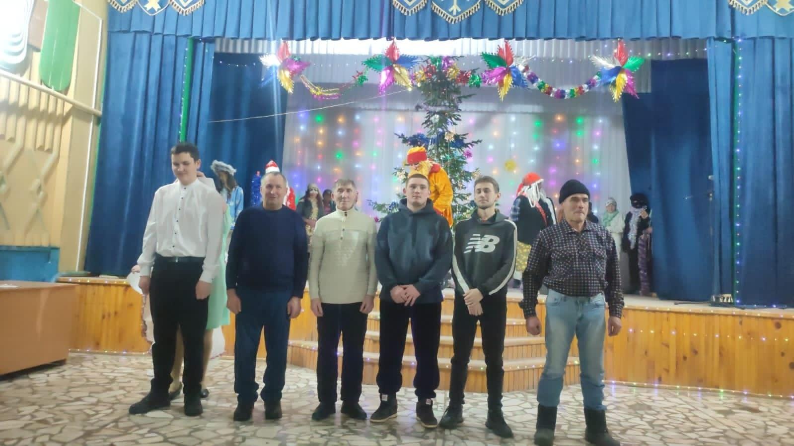 Новогоднее представление «Карнавальная ночь»