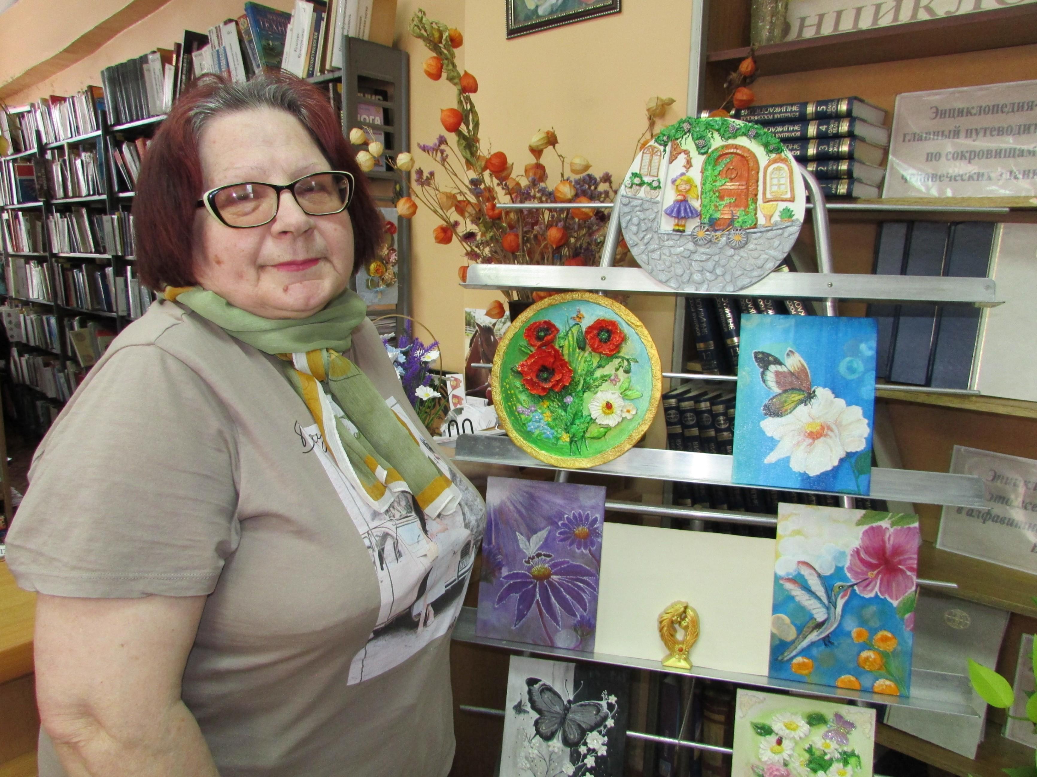 Выставка декоративно-прикладного творчества Шевченко Л.М. «Творение души и рук»