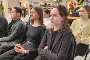 Творческий урок «Матрешка: от народной традиции до современного искусства»