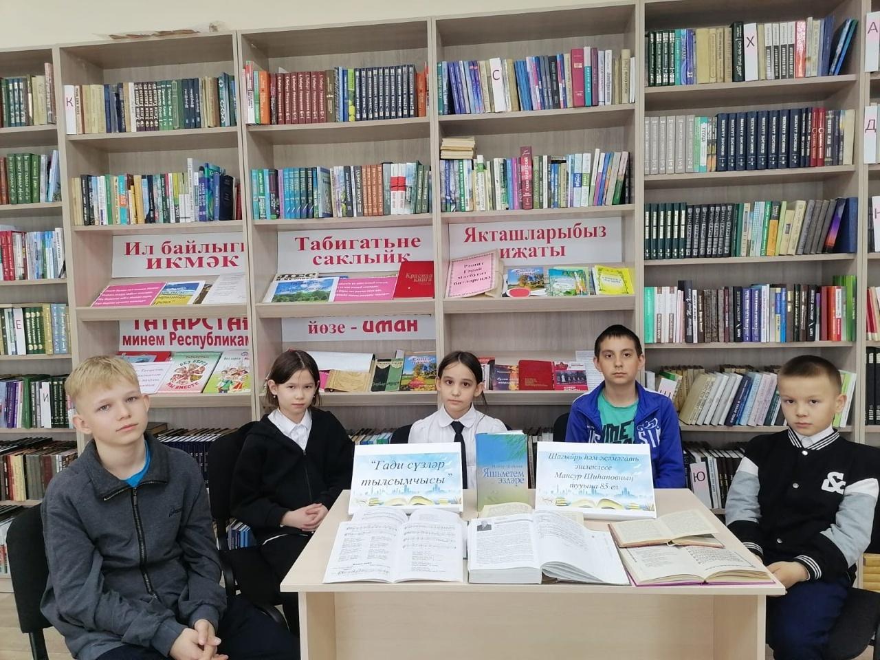 Выставка «По следам молодости»