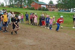 Игровая программа «Веселые затеи с Ежонком Тишкой»