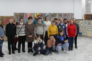 Выставка «Открой себя в творчестве»