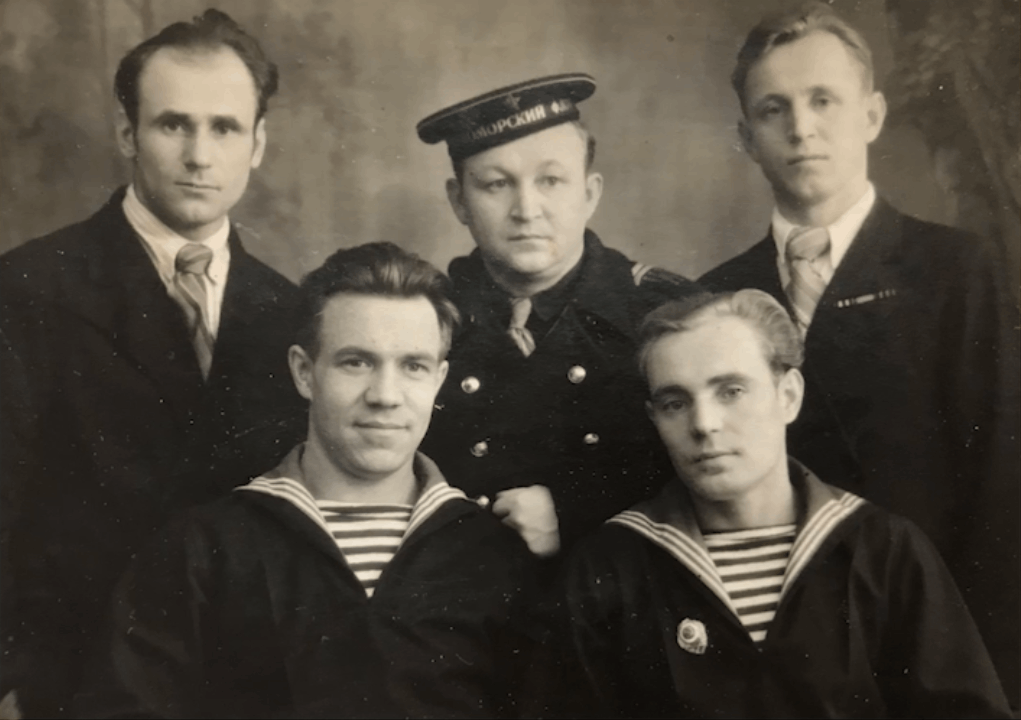 Виртуальная фотовыставка «В каждой семье есть свой герой»