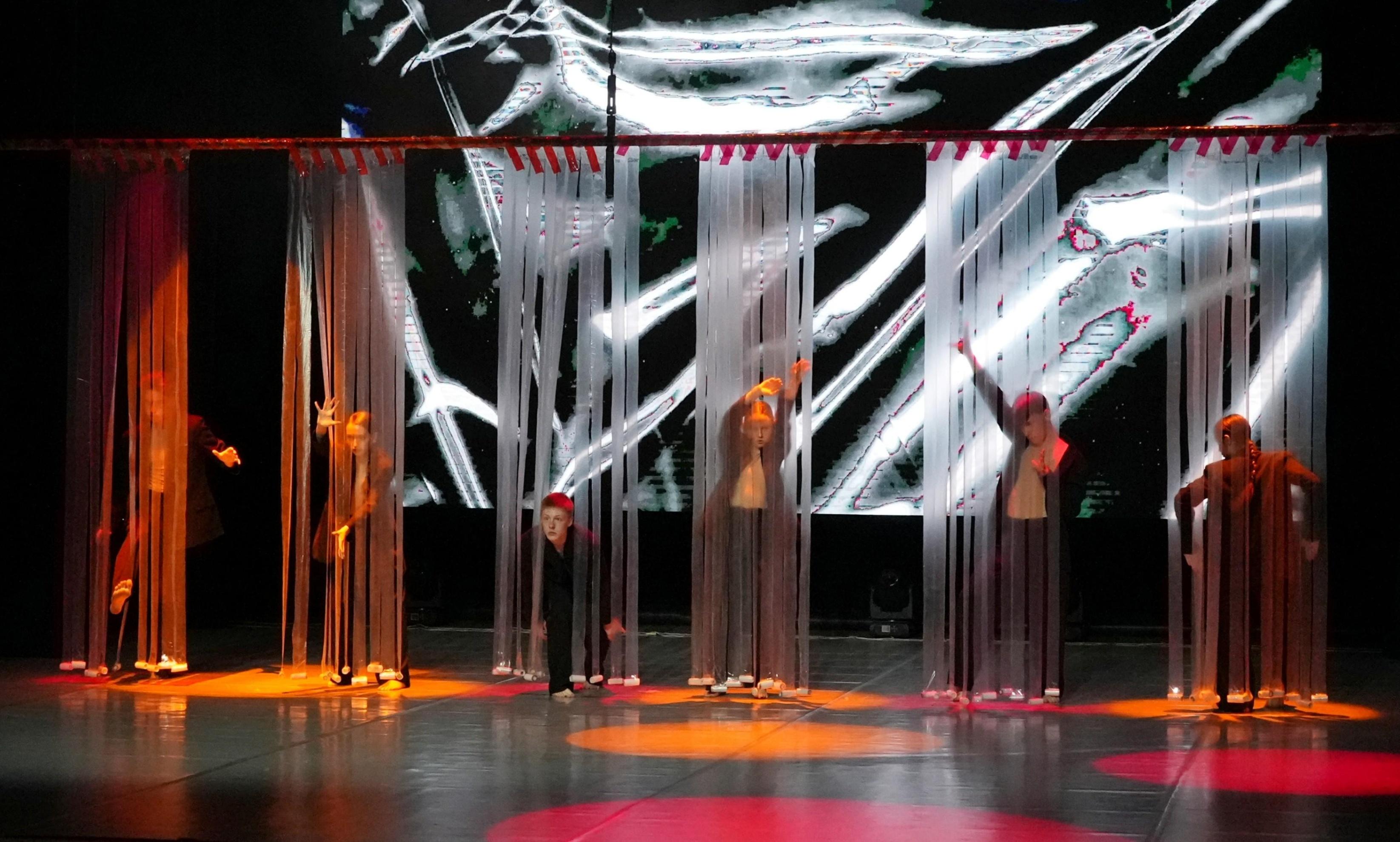 Спектакль «Решения»