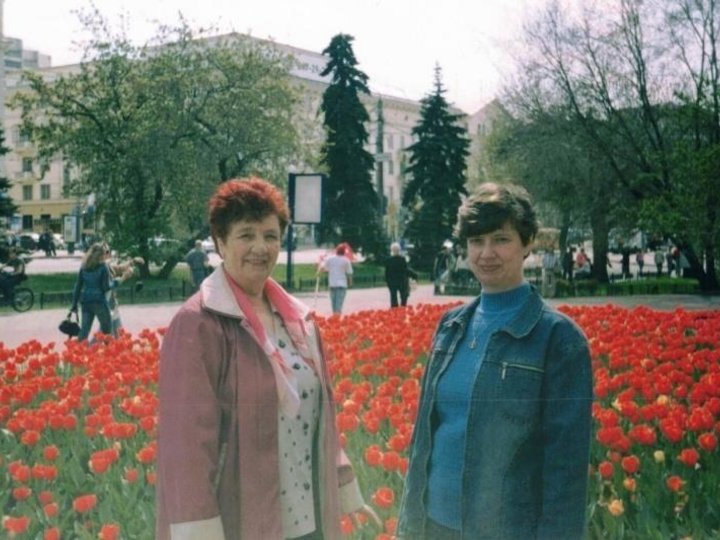 Выставка «Семейная летопись библиотечных династий» - Выставки в Челябинске