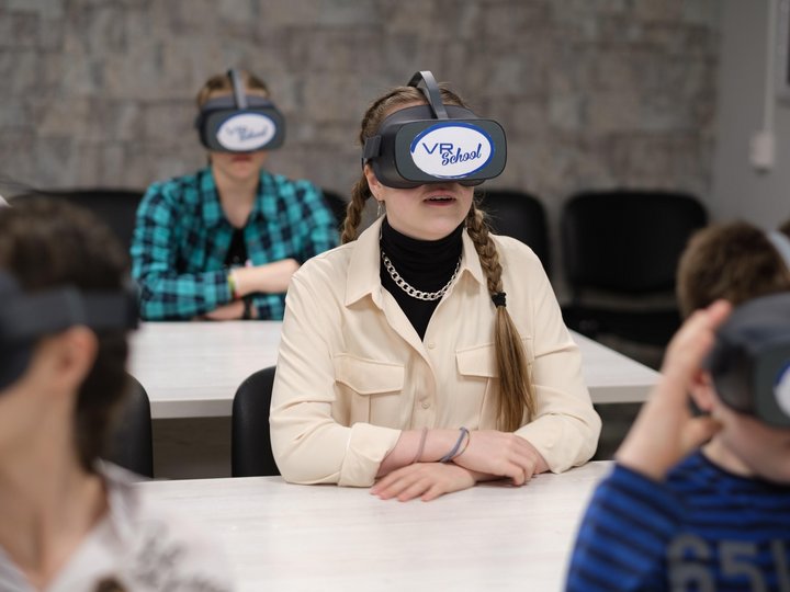 Уроки и экскурсии в виртуальной реальности