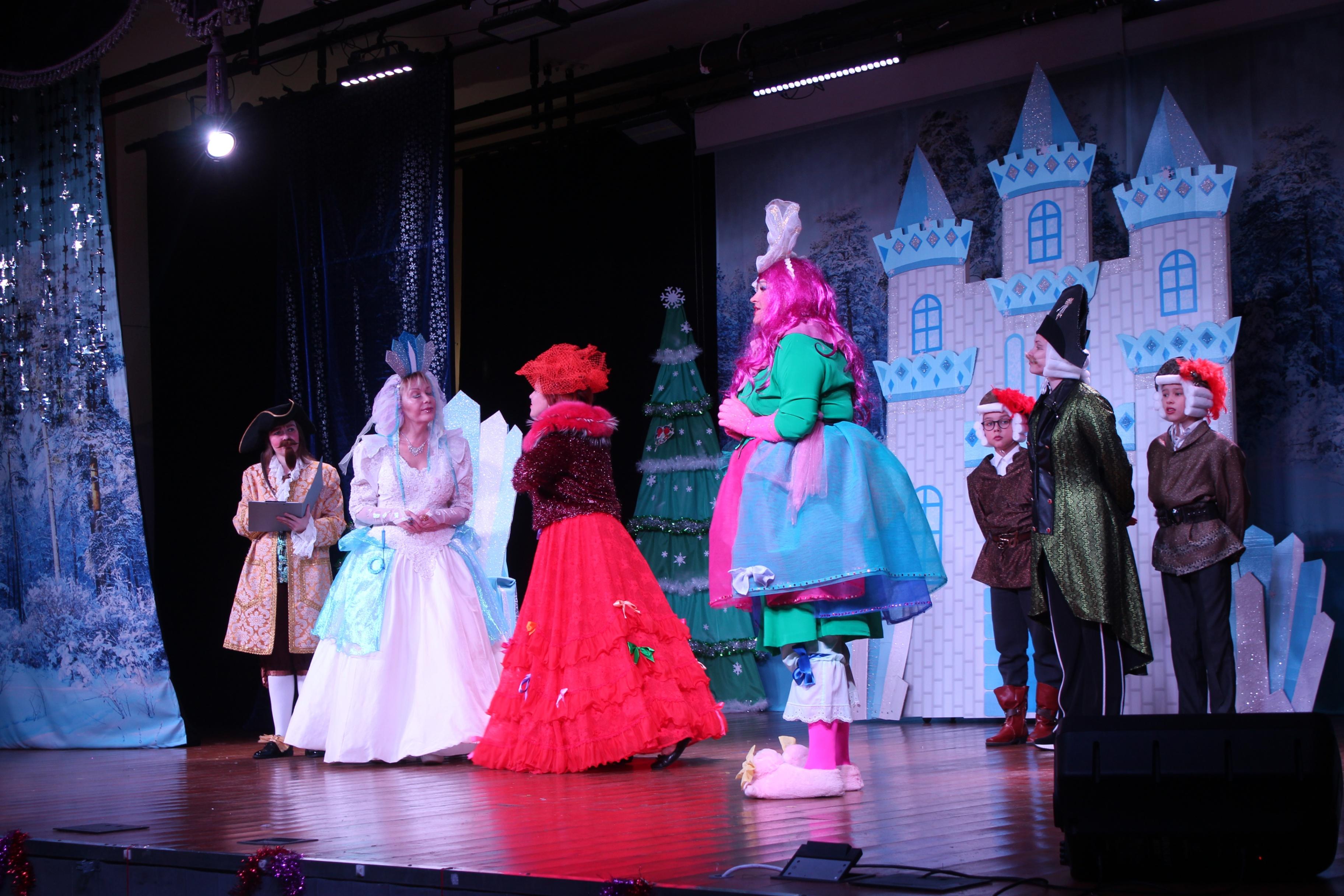 Новогоднее представление «В Тихом океане на острове Буяне...»