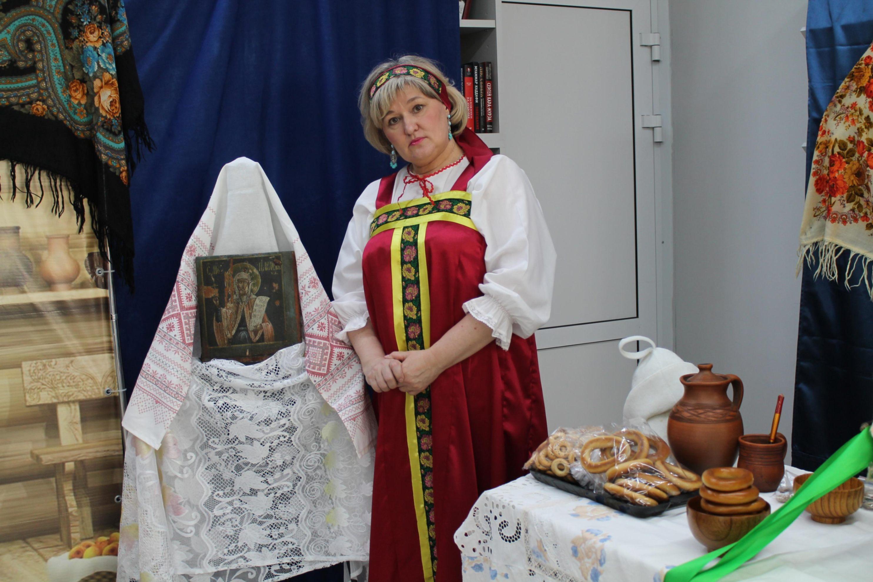 Встреча «Сказы о жизни и быте русской семьи»