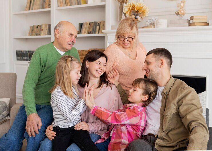 Программа «Все начинается с семьи»