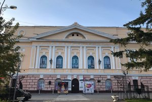 Спектакль «Лесная школа ждет гостей»