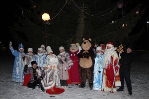 «Новогоднее поздравление Деда Мороза и Снегурочки»