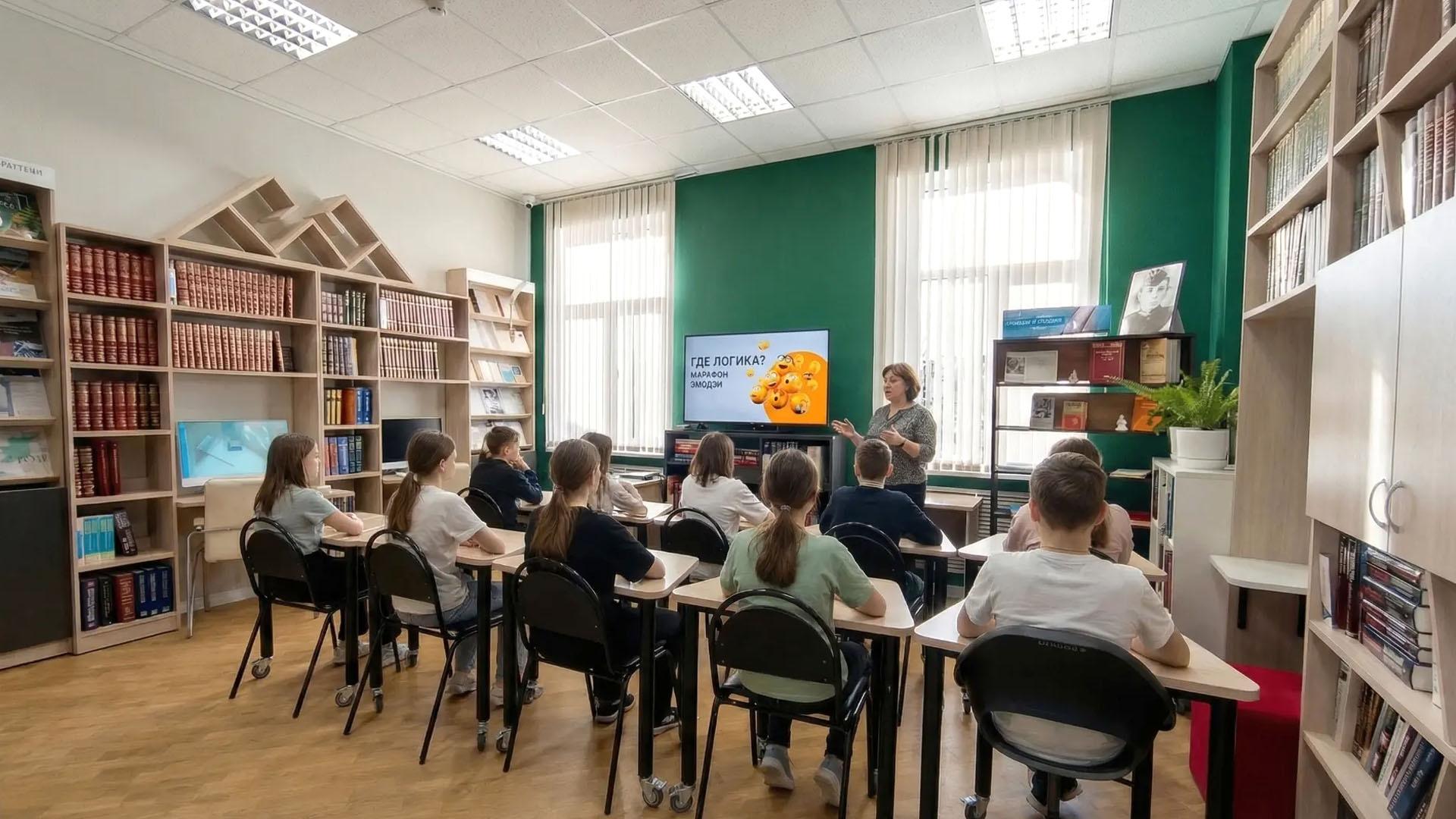 Игра «Литература на языке эмодзи»