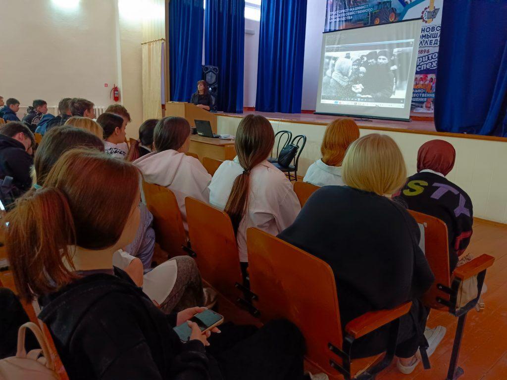 Исторический экскурс «Будем помнить подвиг Ленинграда»