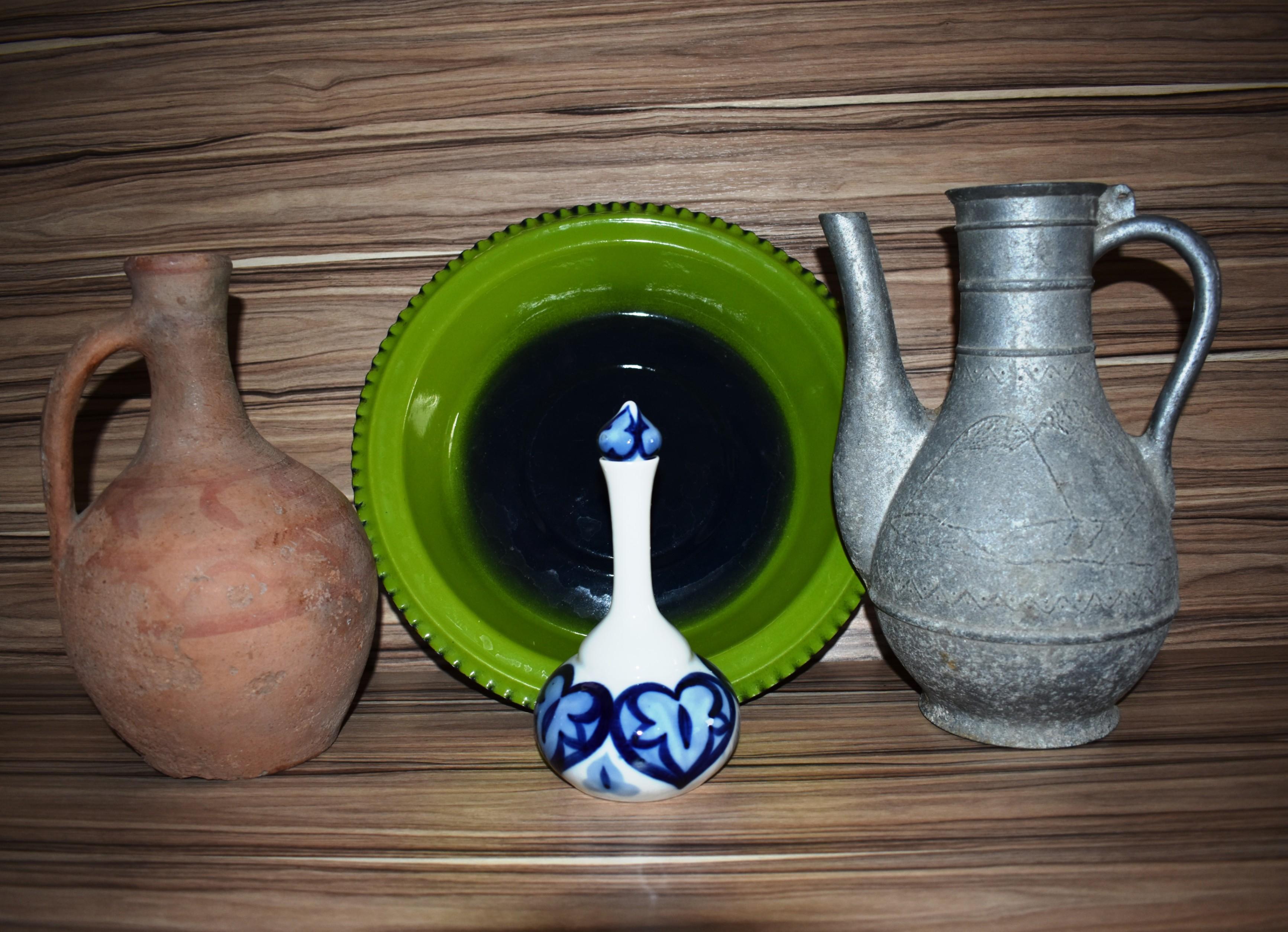 «Вековая утварь: от глины до фарфора»