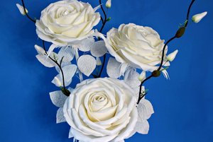 Мастер-класс «Цветы из изолона»