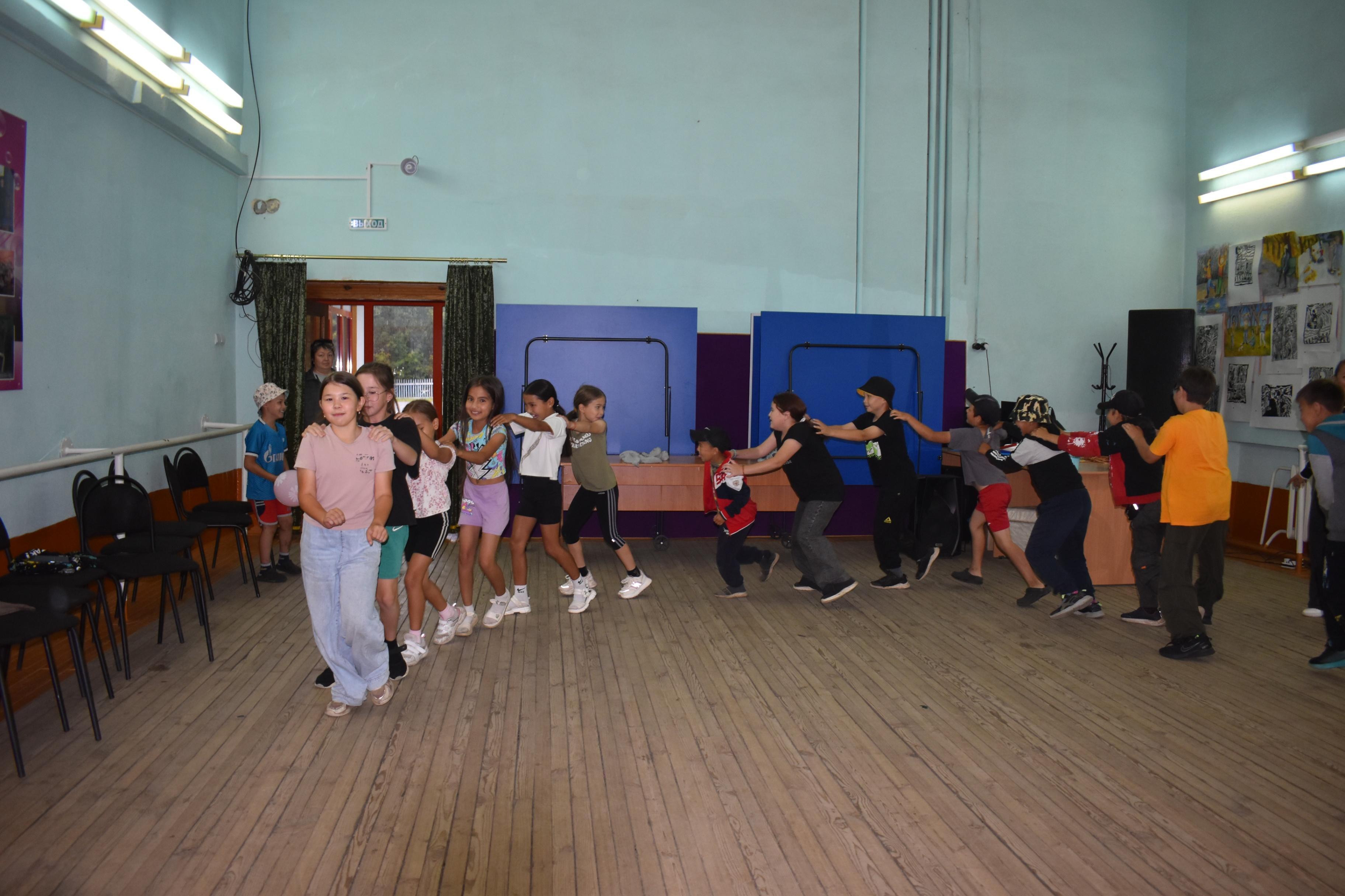 Игровая программа «Весенние шалости»