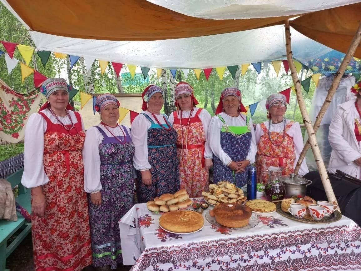Фольклорный русский народный праздник «Троица»