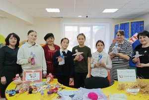 Познавательная игра «Мамины помощники»