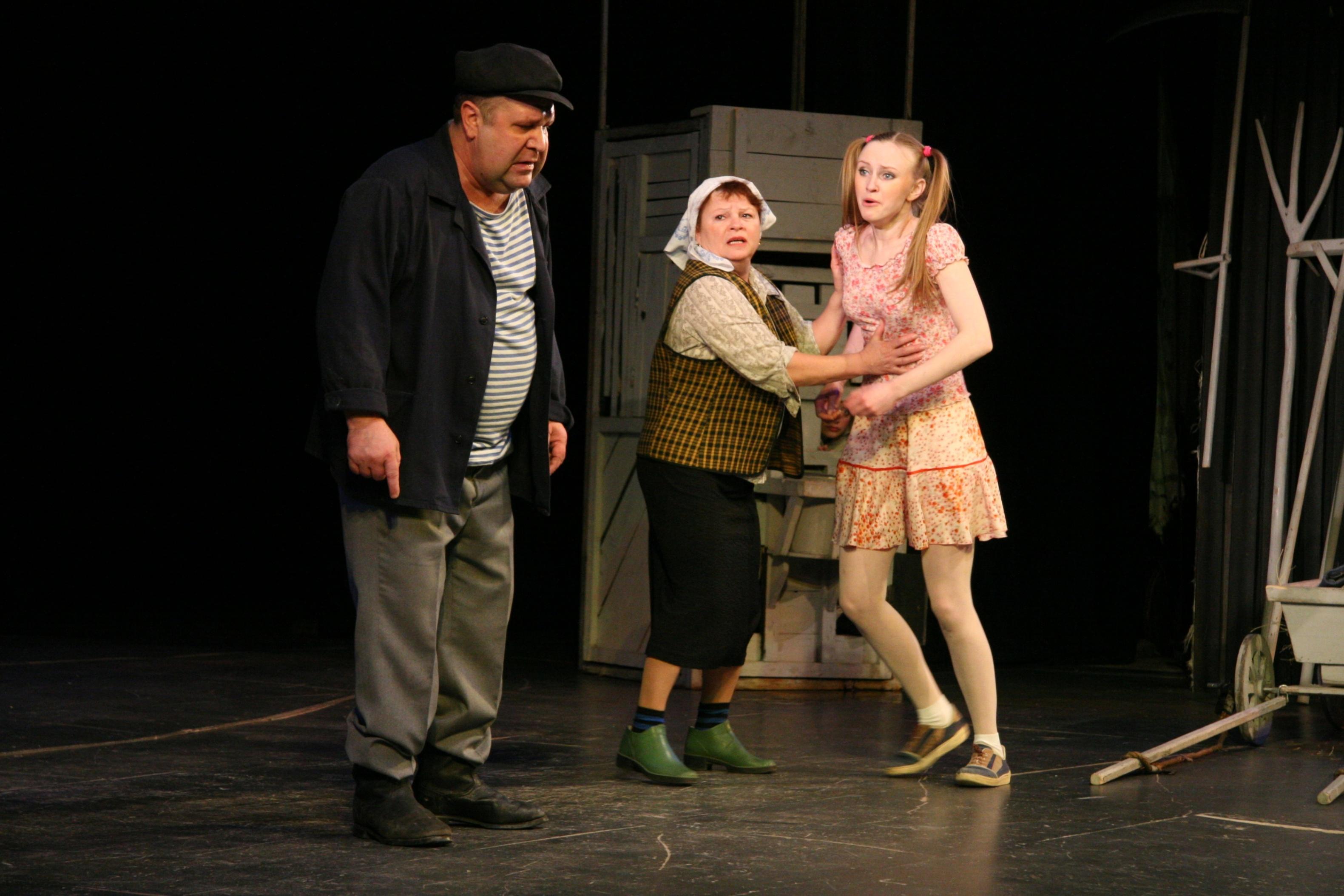 Спектакль «Очень простая история»