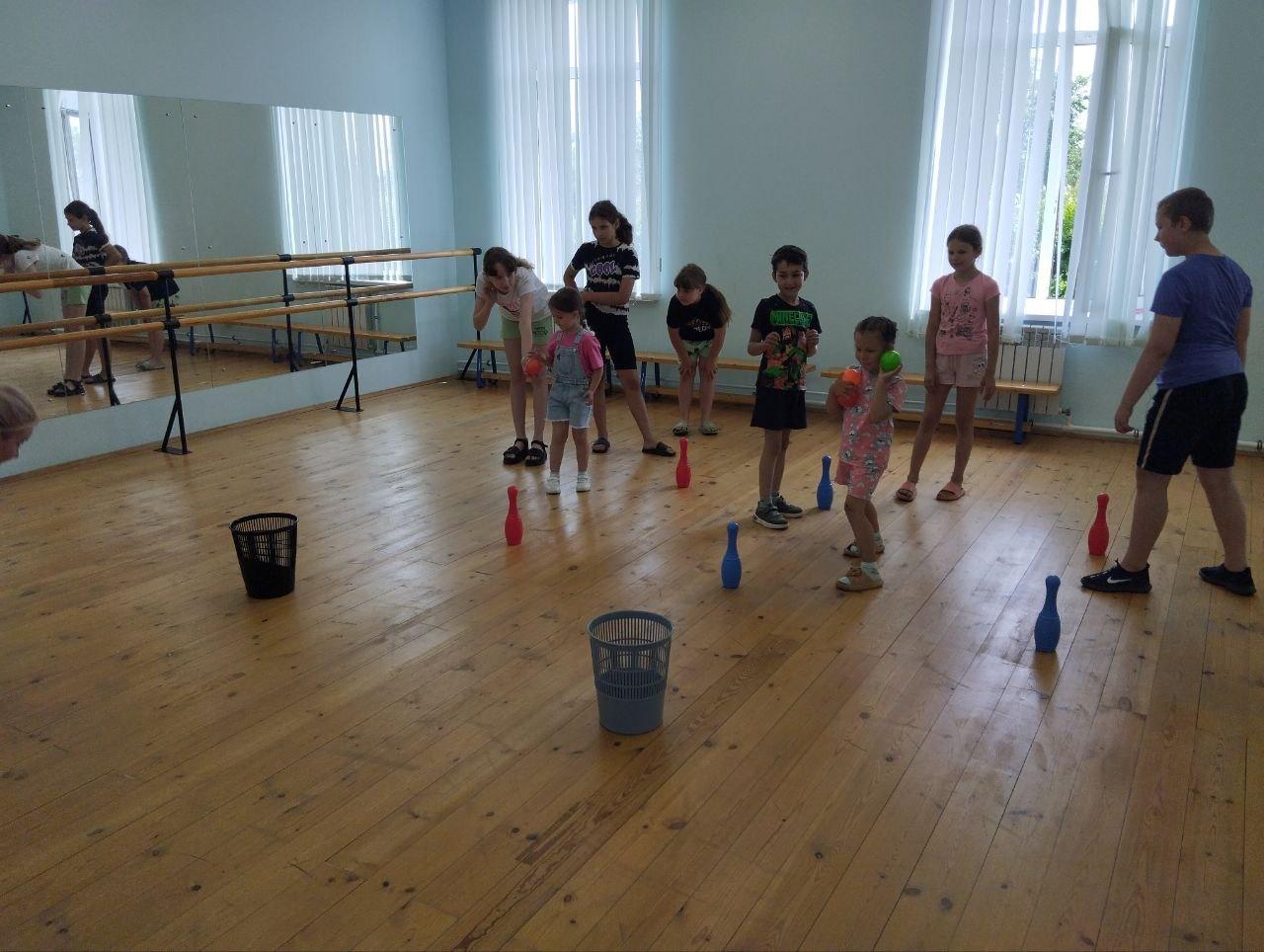 Игровая программа «Летом некогда скучать!»