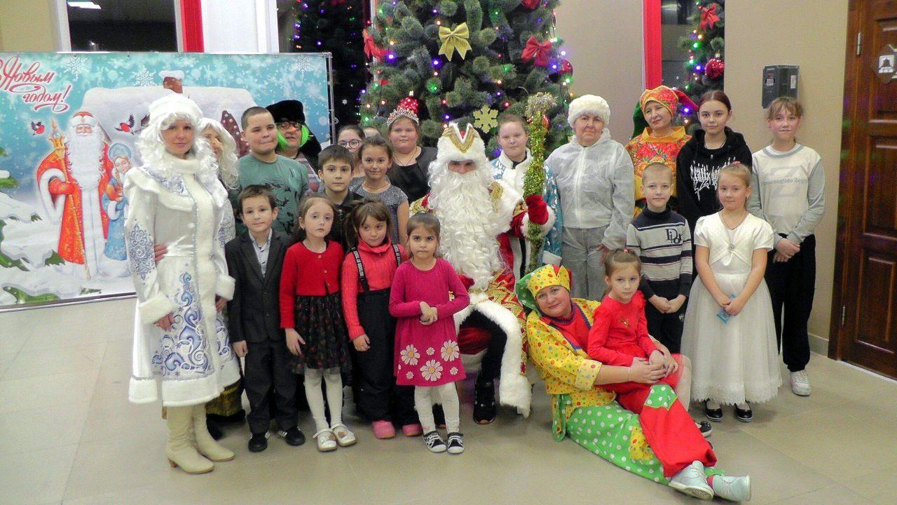 Новогодний детский утренник «Сказочное приключение»