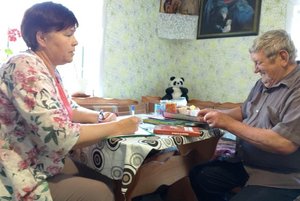 Акция к дню инвалида «С книгой в гости»