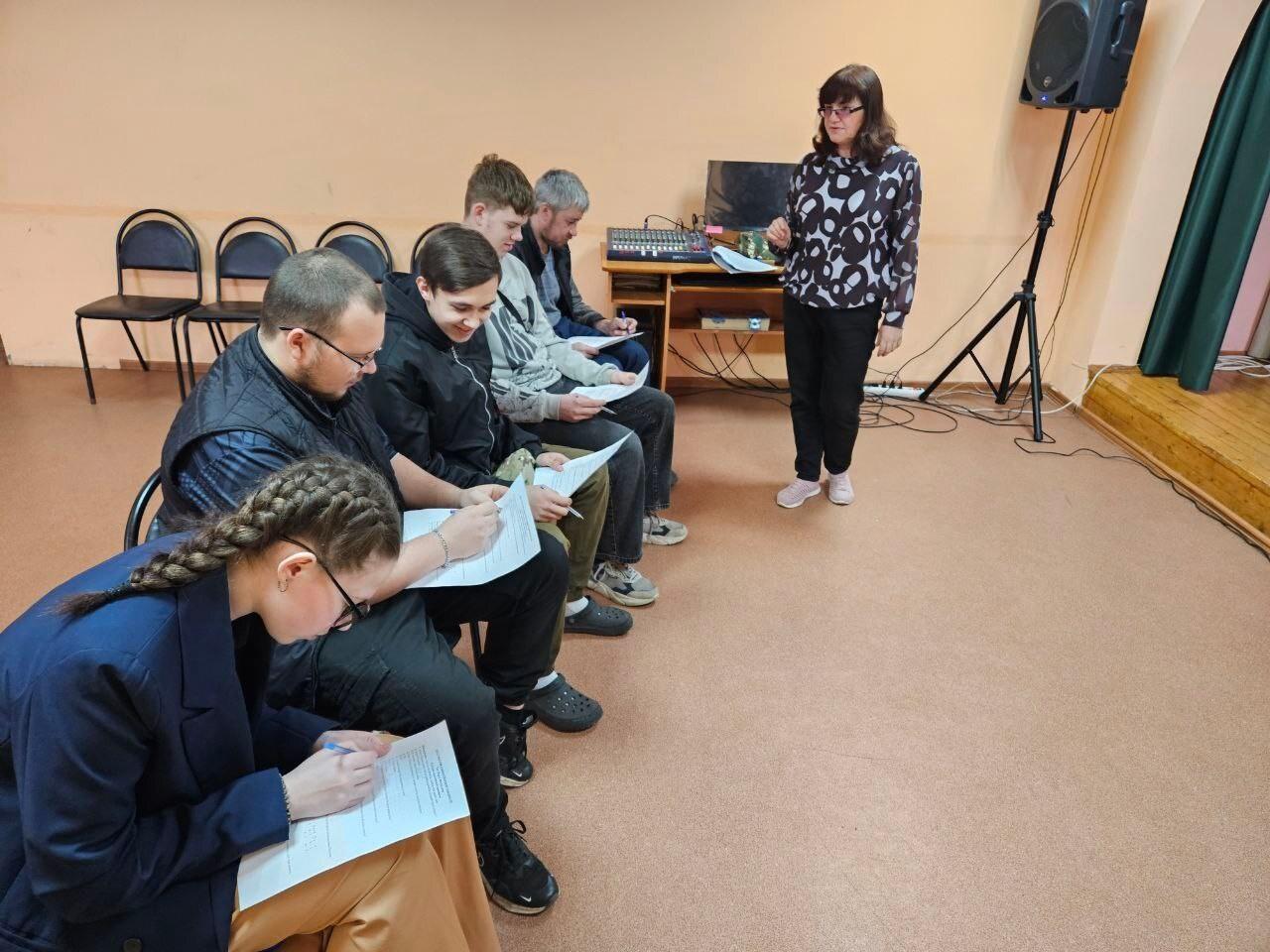 Информационный стенд «Имена, которые нельзя забывать»