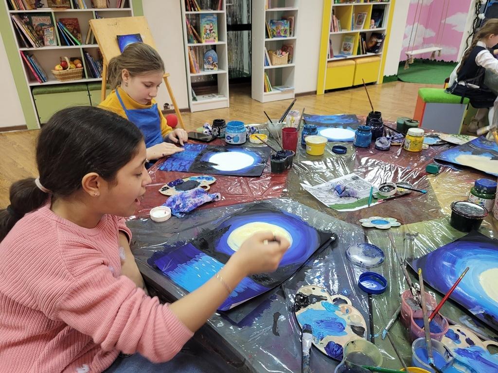 Занятие «Юный художник»