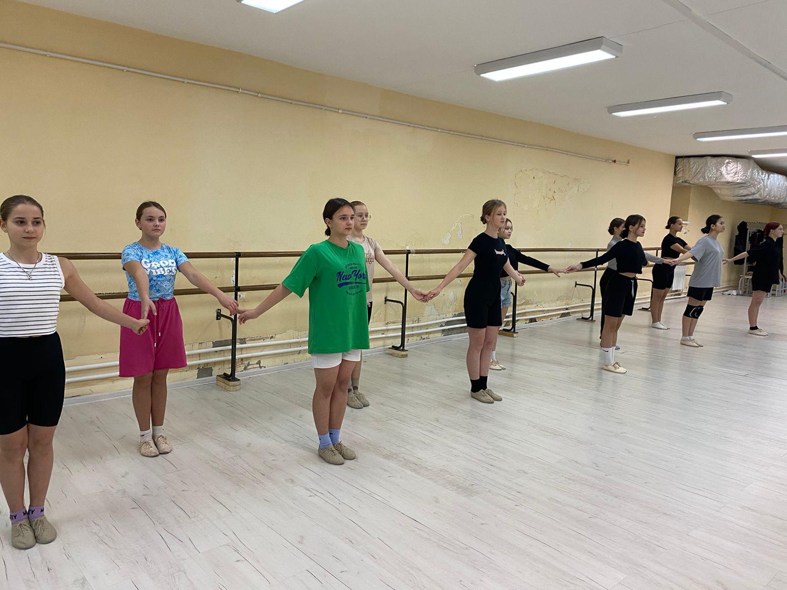 Мастер-класс «Пластика в современной хореографии»