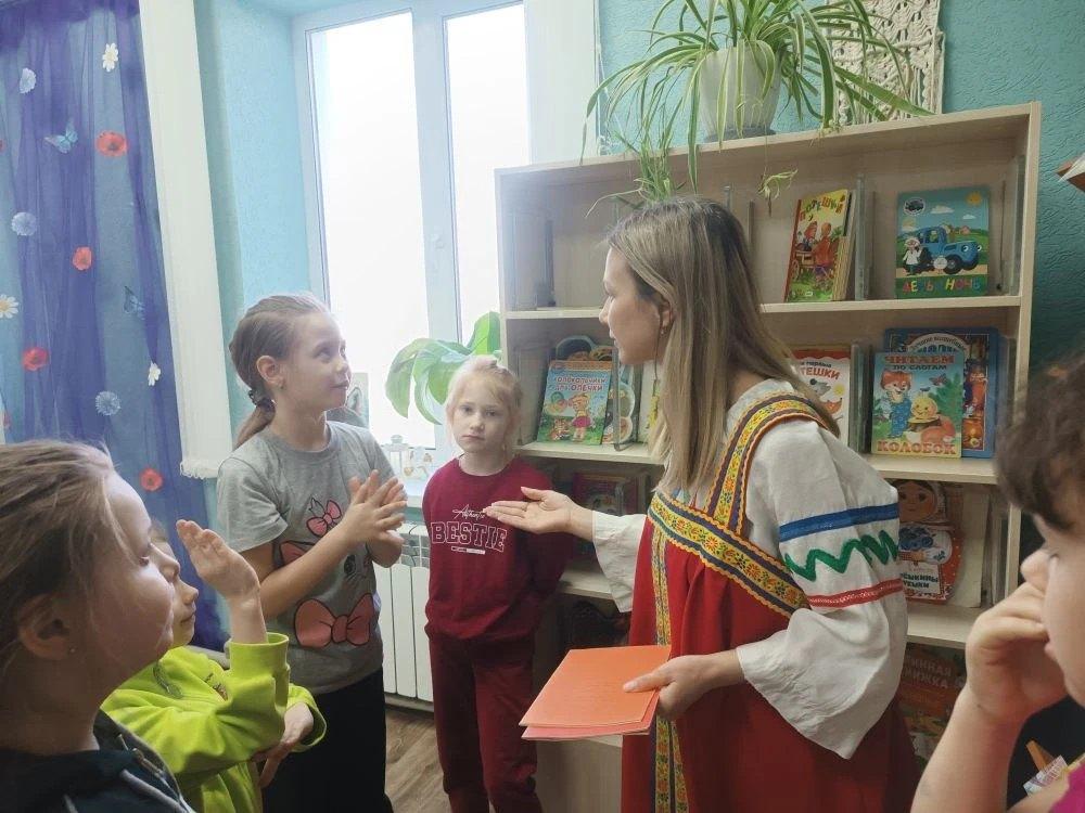 «Сила в многообразии: язык и традиции разных народов России» - час информации