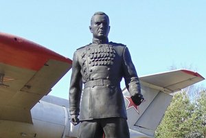 Интеллектуальная игра «Герои бронзой воспеты»