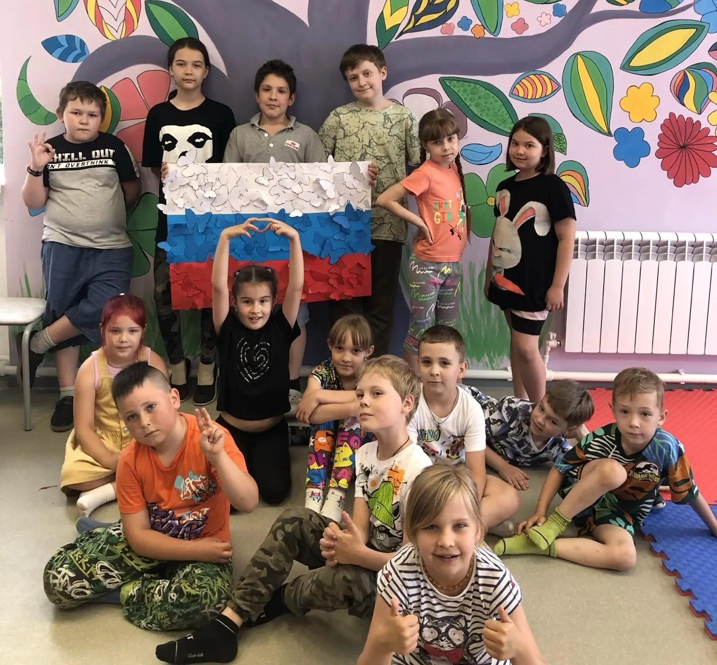 Мастер-класс по ДПИ для детей, посвящённый Дню России