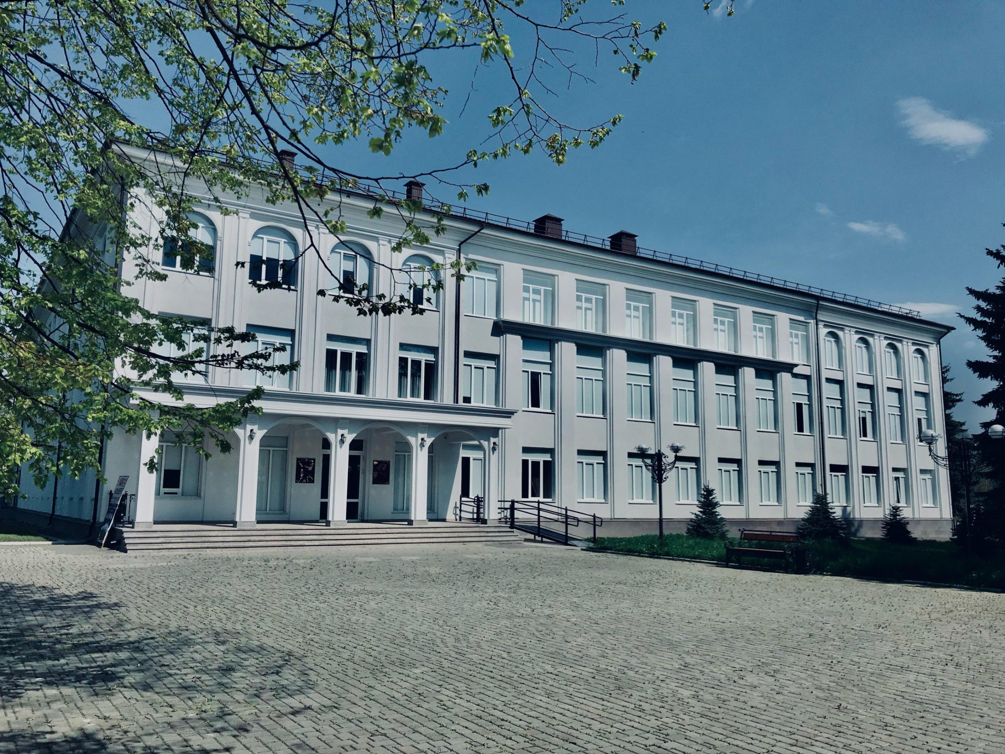 Государственный фольклорно-этнографический ансамбль танца «Балкария»