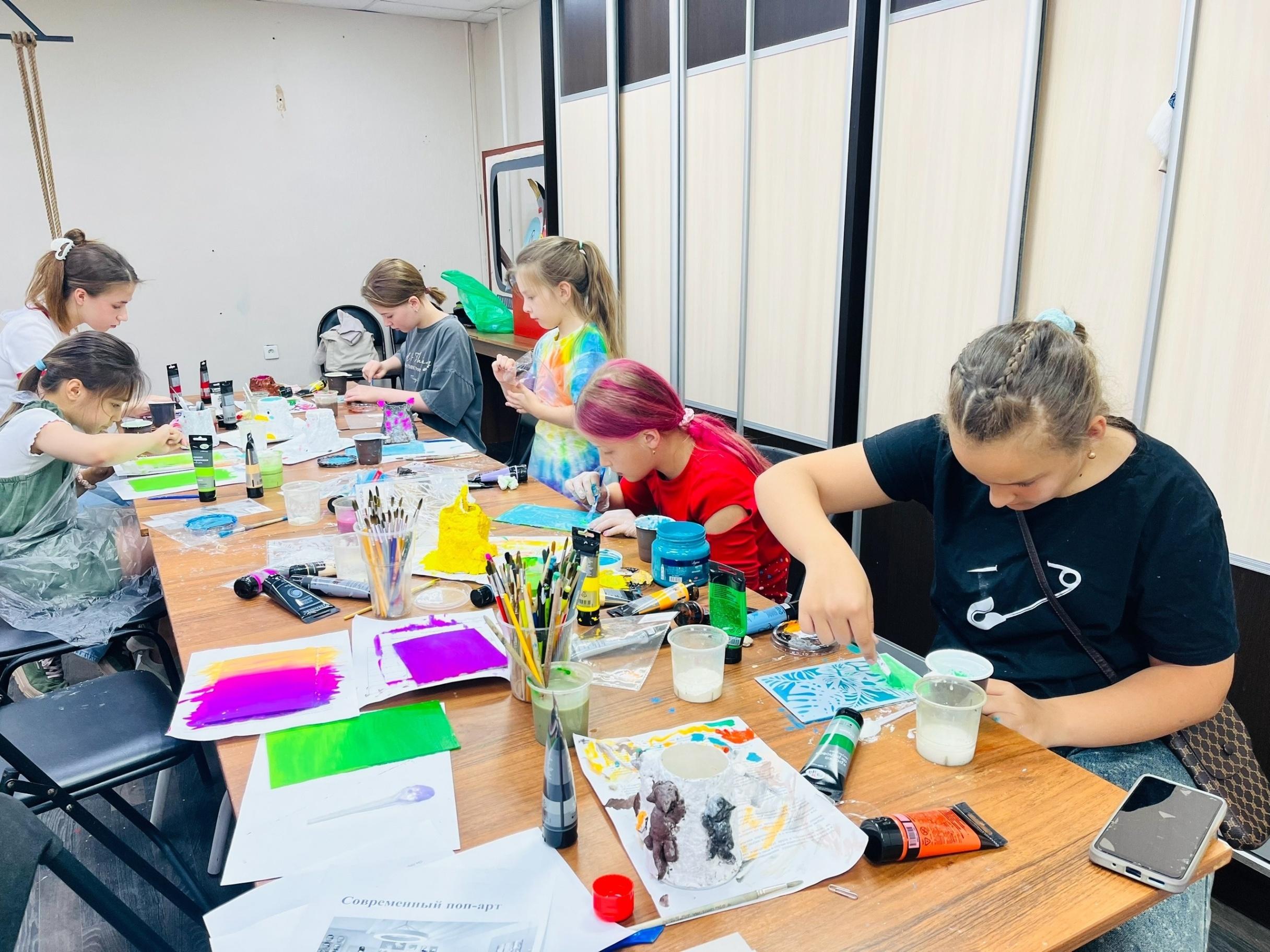 Мастер-класс «Елочные игрушки в технике чеканки»