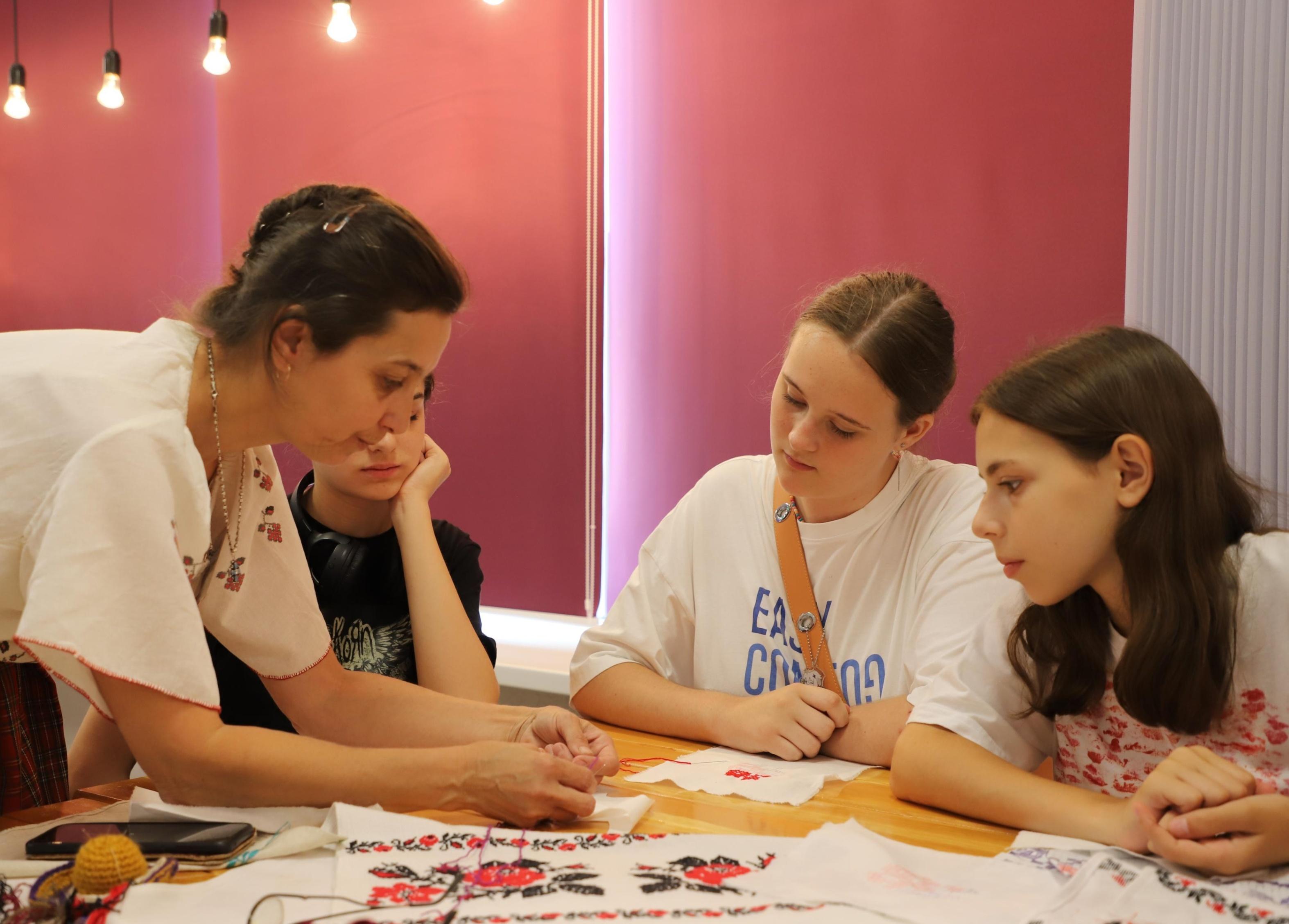 Иммерсивный воркшоп «Код предков: расшифровка славянского узора»